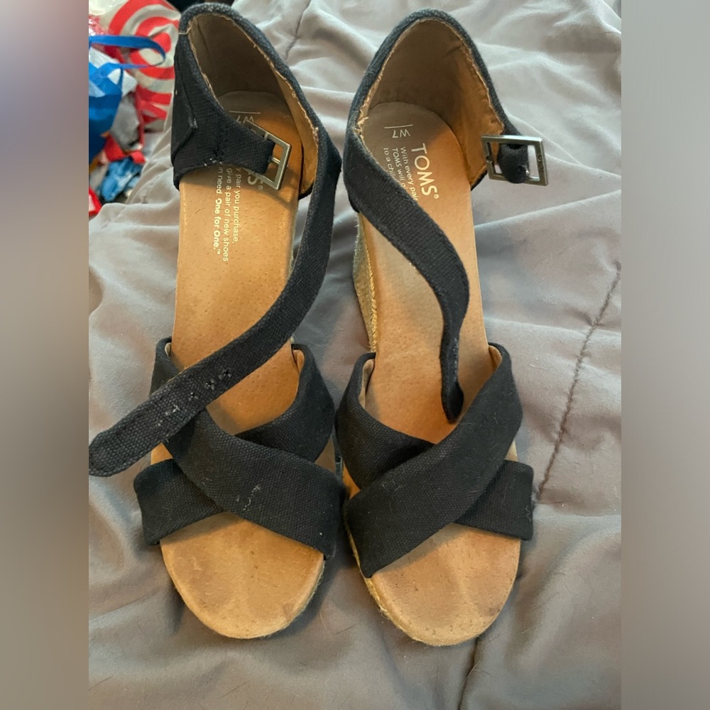 Toms Wedges